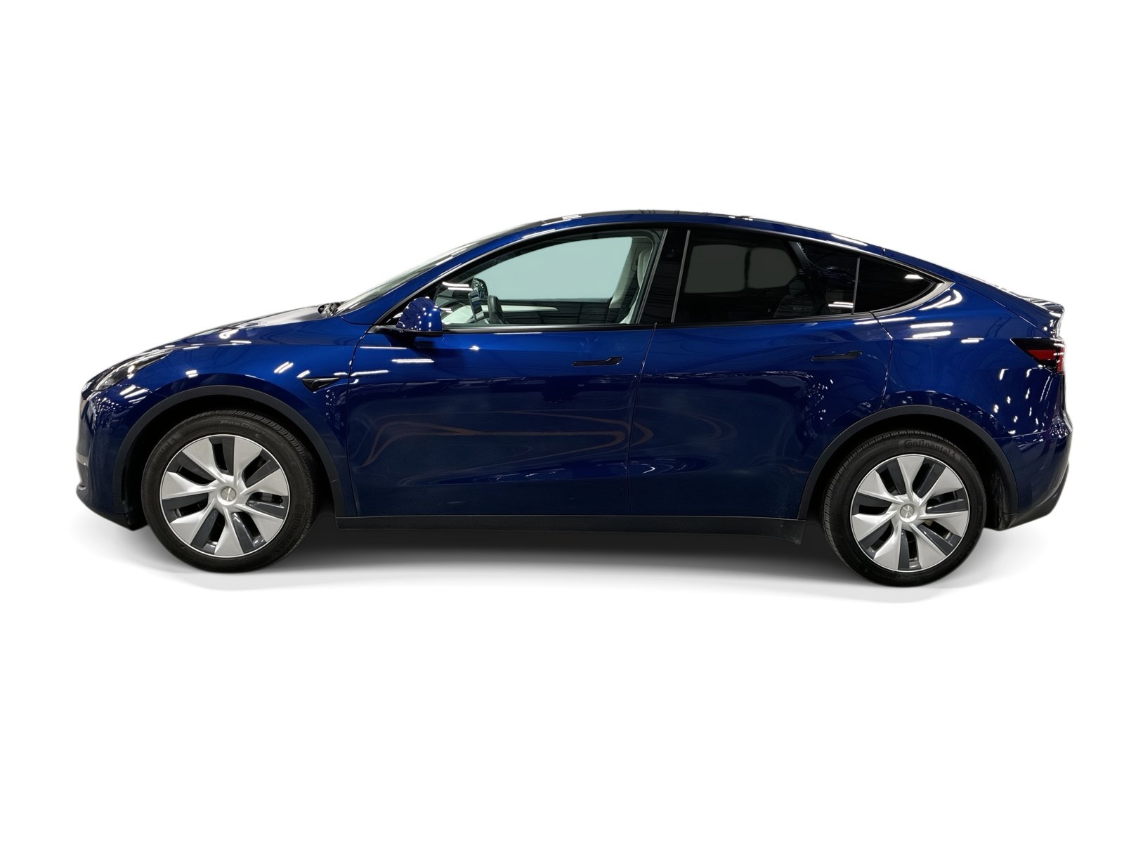 Certified 2023 Tesla Model Y Long Range AWD/4WD image 3