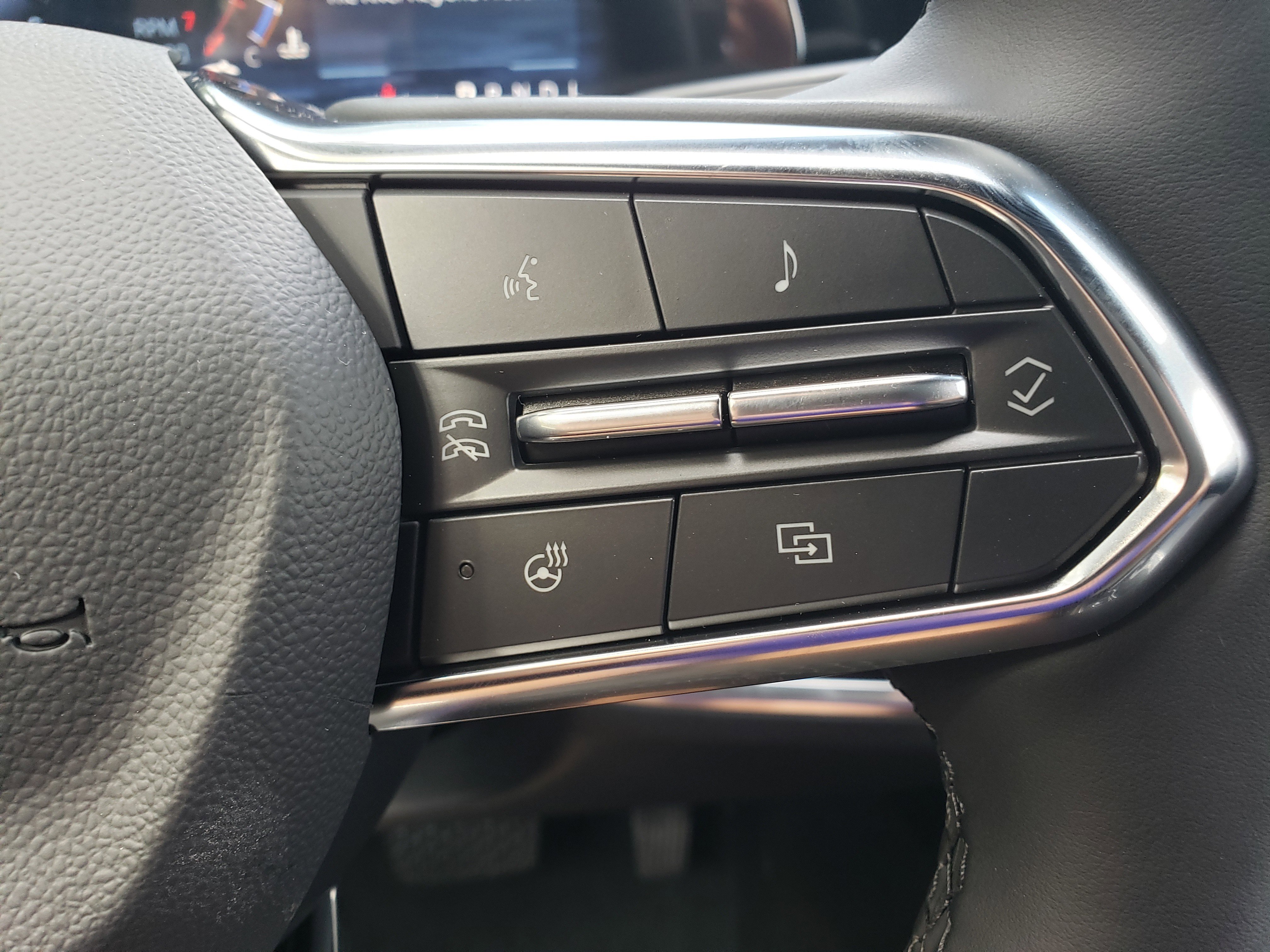 New 2026 Chevrolet Equinox LT w/ Convenience Package II image 17