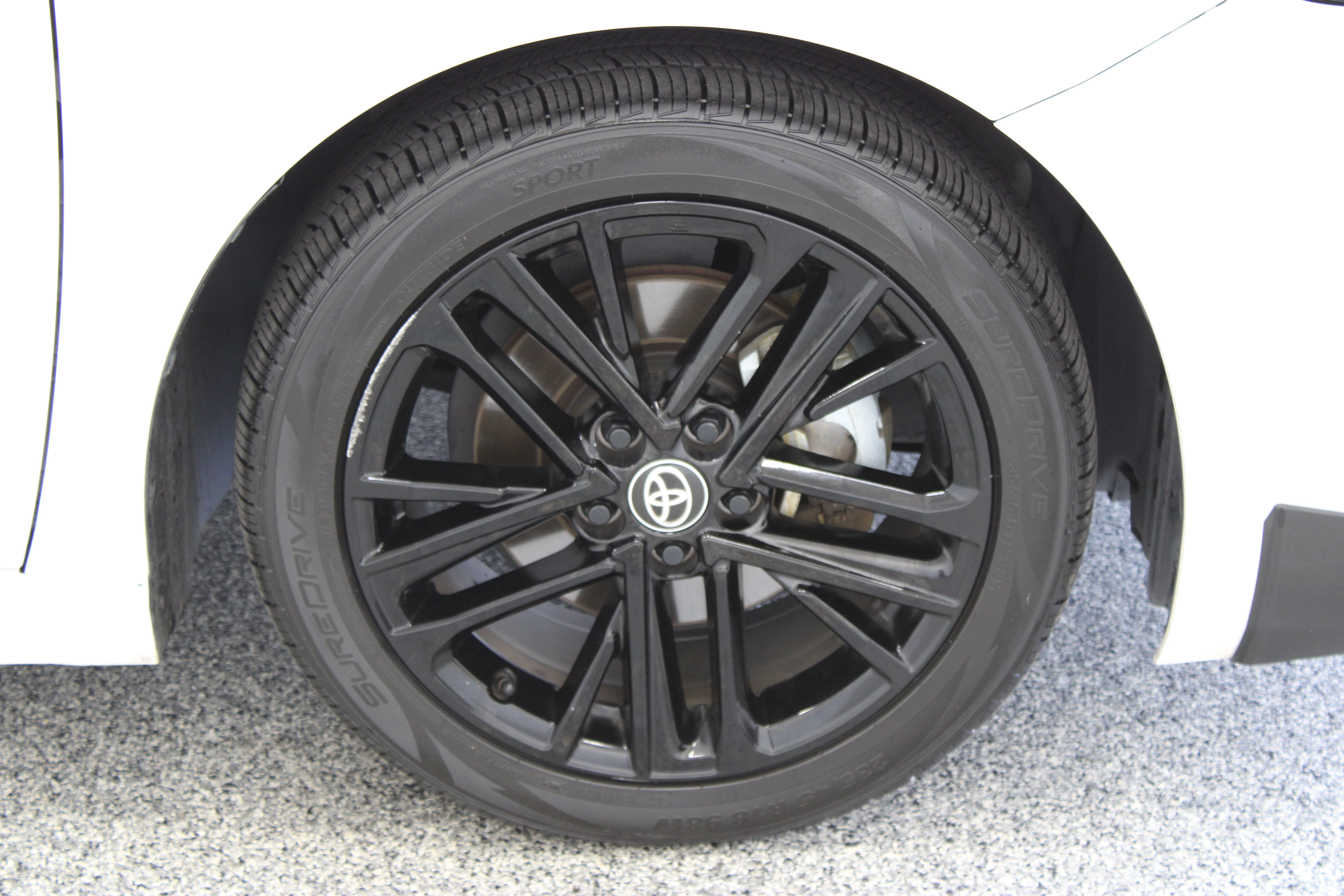 Certified 2025 Toyota Camry SE FWD image 5