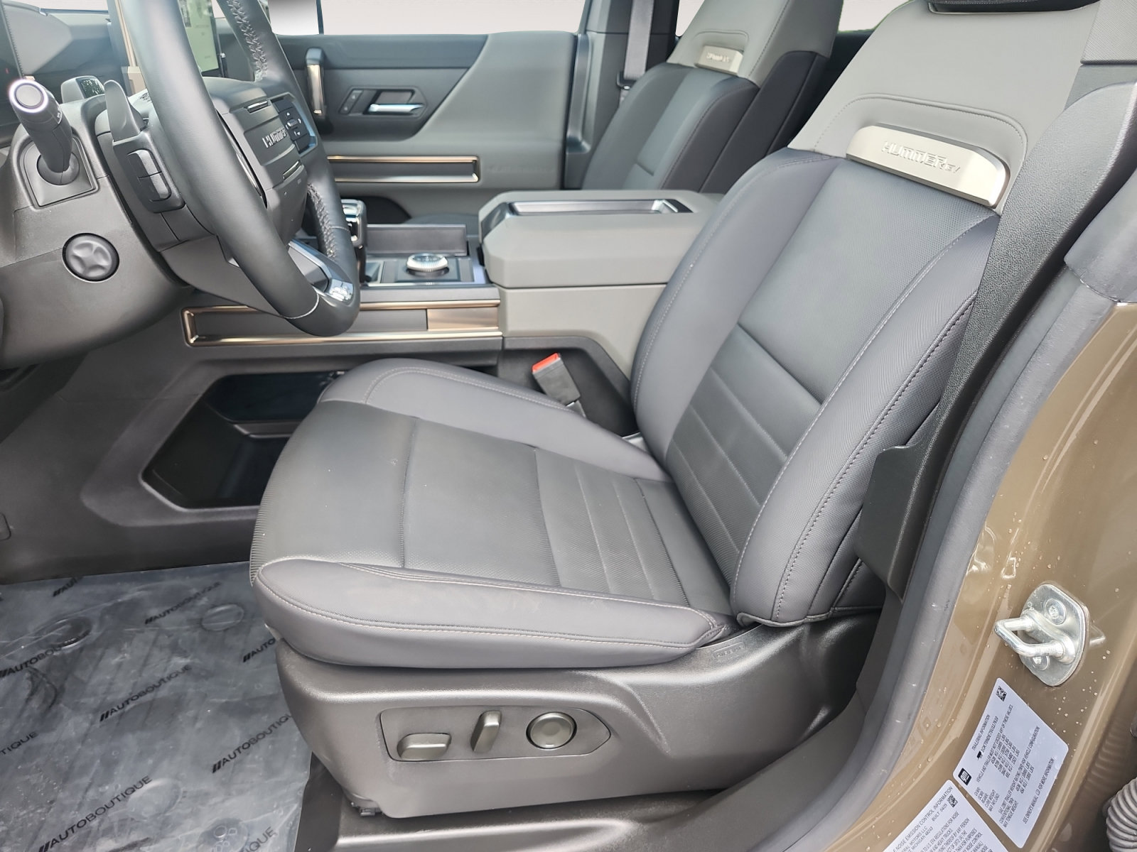 Used 2025 GMC Hummer EV 2X AWD/4WD image 9