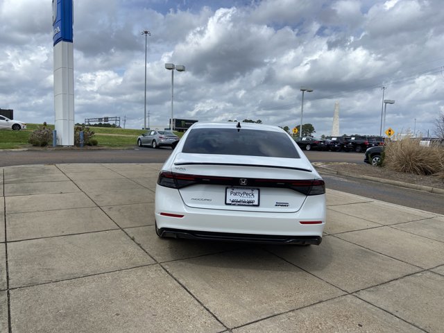 Used 2023 Honda Accord Sport image 9