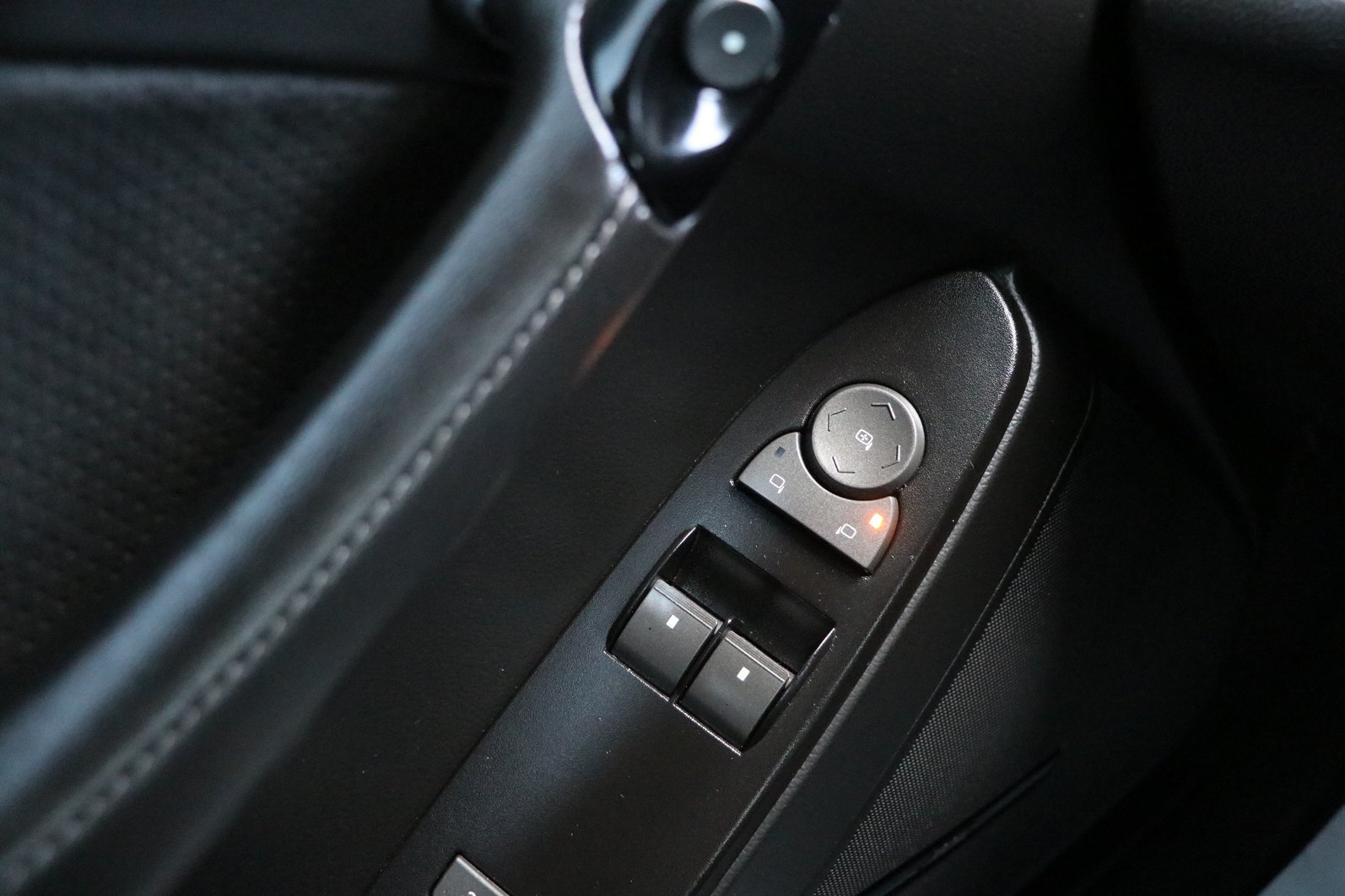 Used 2014 Cadillac CTS V RWD image 11