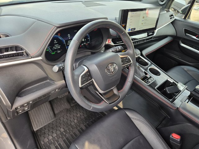 Certified 2025 Toyota Sienna XSE w/ XSE Plus Package AWD/4WD image 12