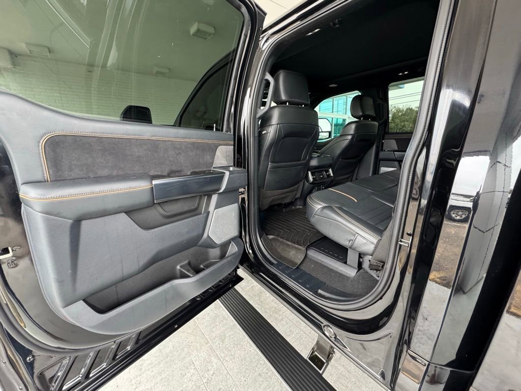 Used 2023 Ford F250 Platinum image 20