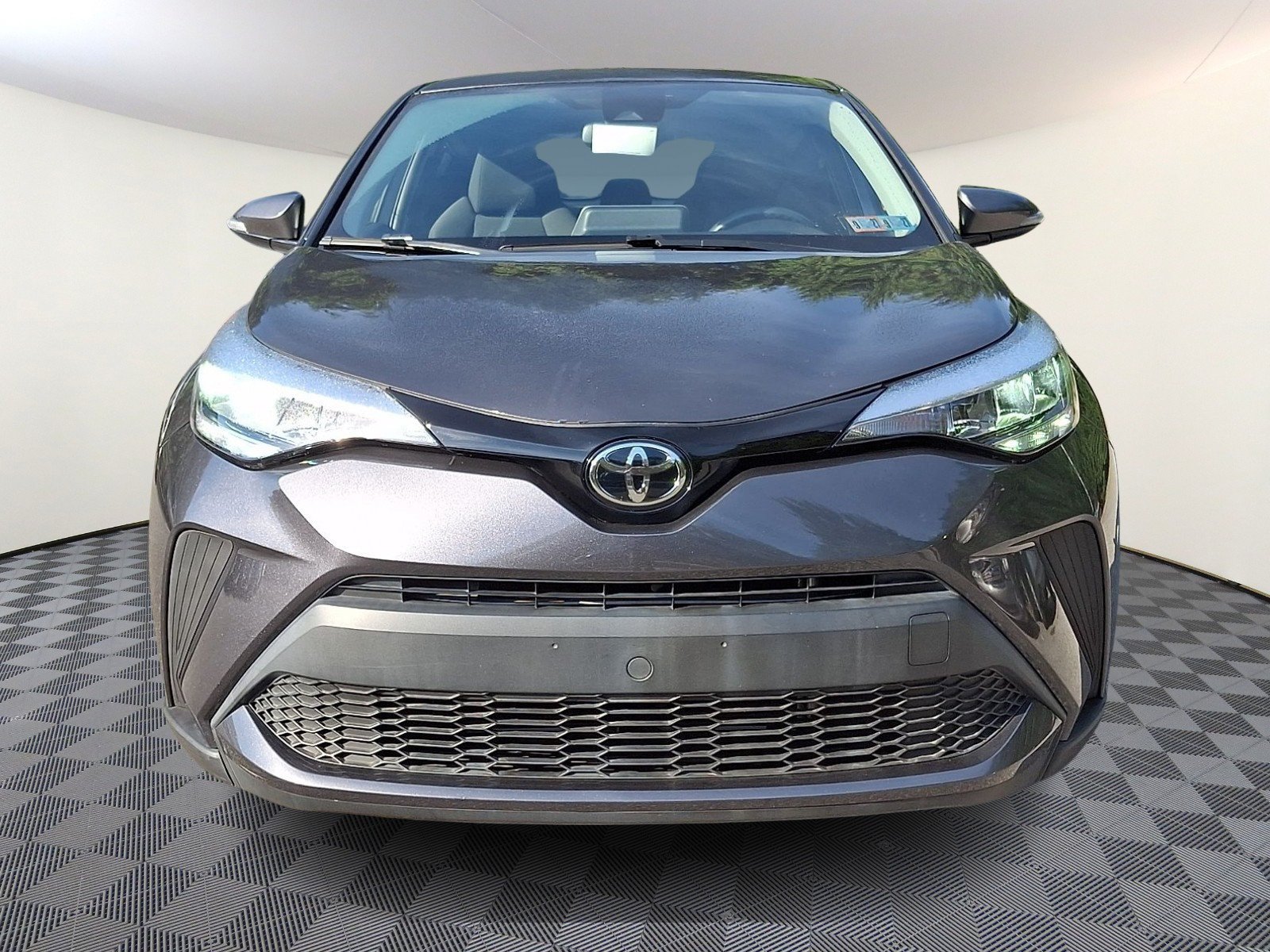 Certified 2021 Toyota C-HR LE FWD image 2