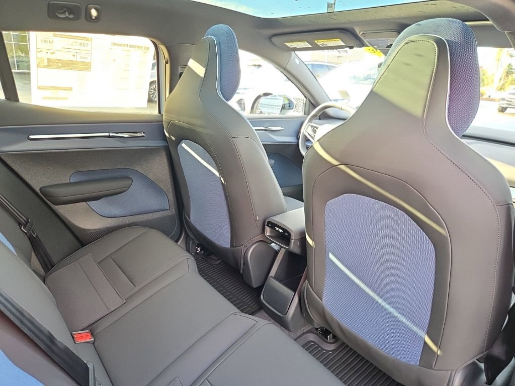 New 2026 Volvo EX30 Plus w/ Protection Package Premier AWD/4WD image 8