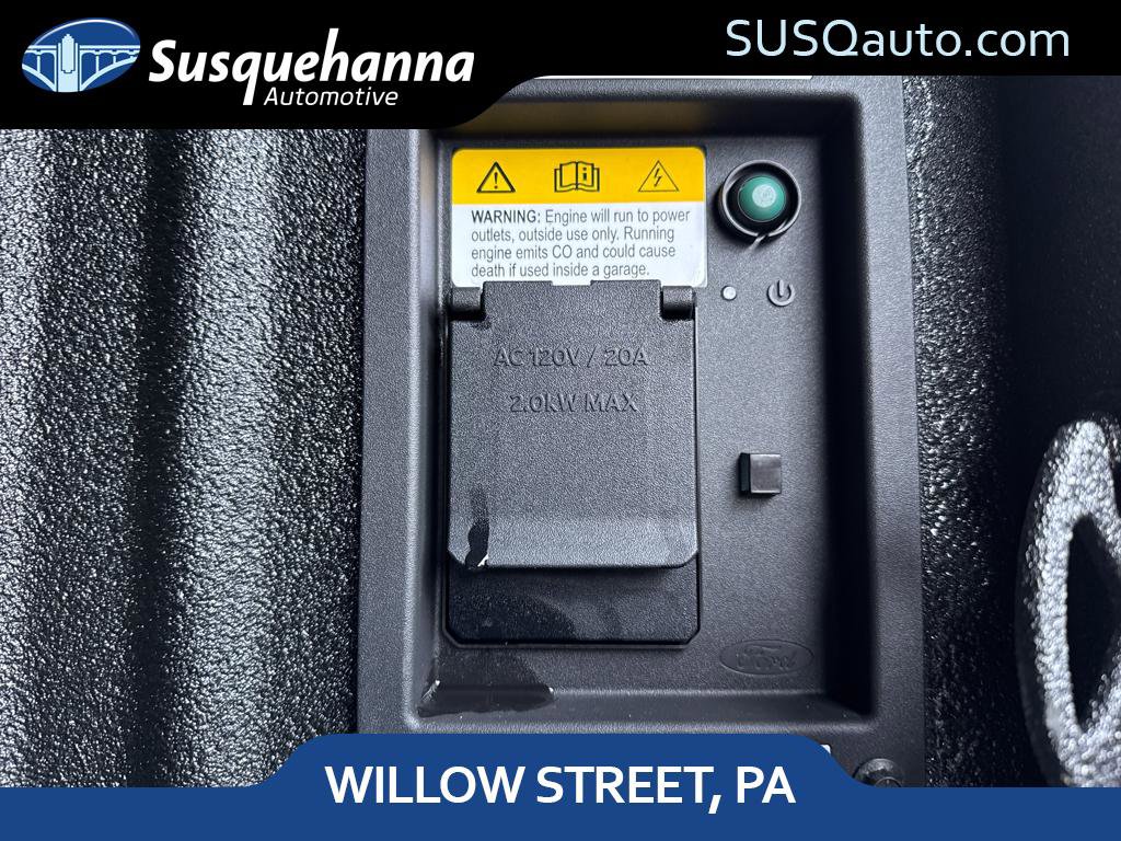 Used 2025 Ford F250 Platinum w/ FX4 Off-Road Package image 8