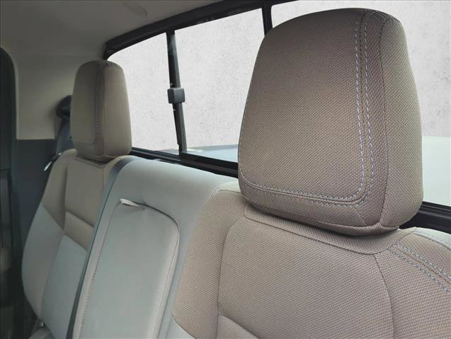 Used 2022 Nissan Frontier SV RWD image 19