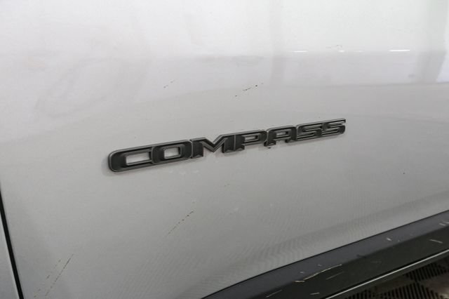 Used 2026 Jeep Compass Limited AWD/4WD image 7