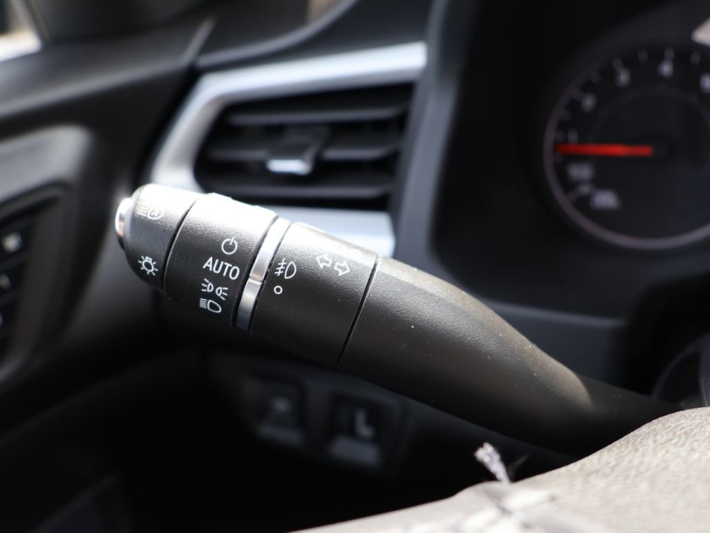 Used 2021 GMC Acadia SLT w/ Elevation Edition AWD/4WD image 15