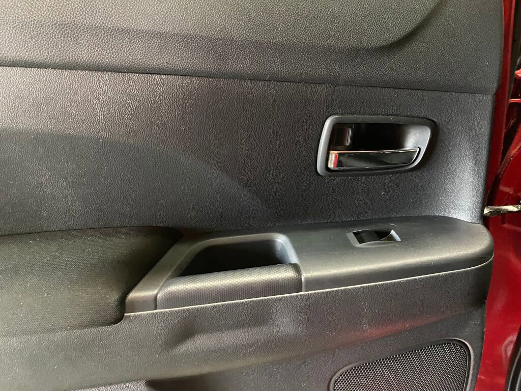 Used 2021 Mitsubishi Outlander Sport ES image 15