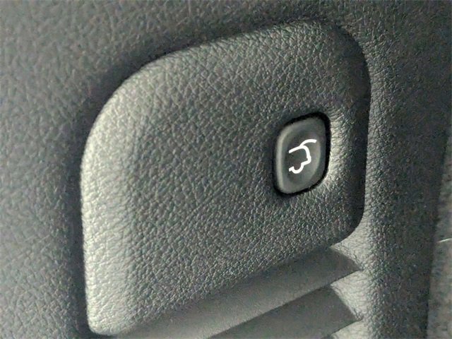 Used 2018 Dodge Durango SRT w/ SRT Interior Appearance Group image 35