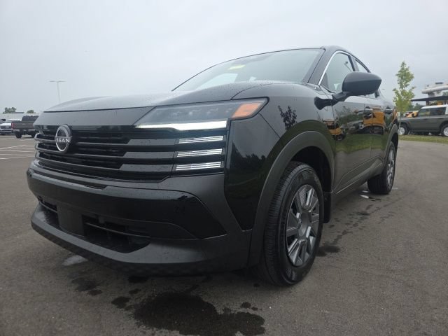 Used 2025 Nissan Kicks S FWD video 2