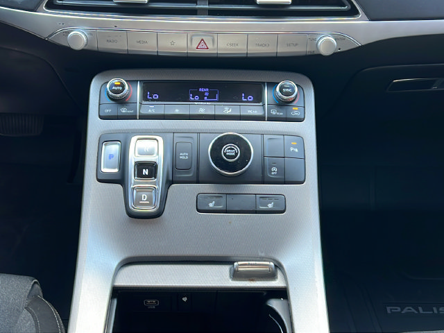 Used 2022 Hyundai Palisade SEL w/ Convenience Package FWD image 19