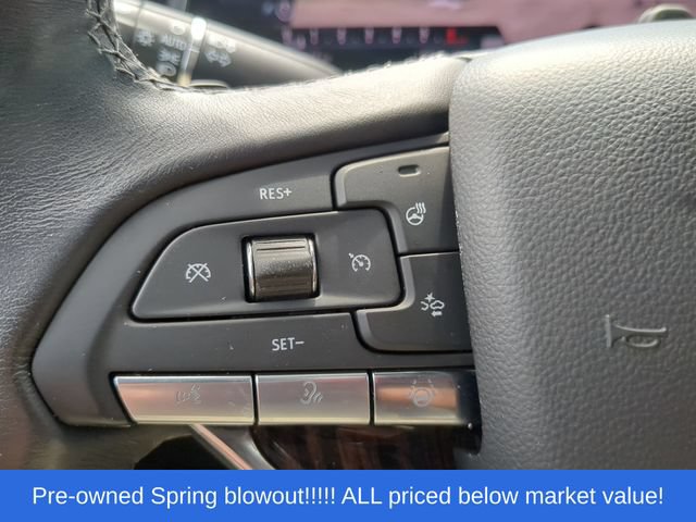Used 2023 Cadillac Escalade Premium Luxury w/ Performance Package AWD/4WD image 27