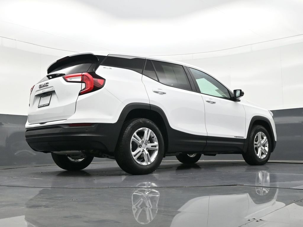Used 2023 GMC Terrain SLE FWD image 27
