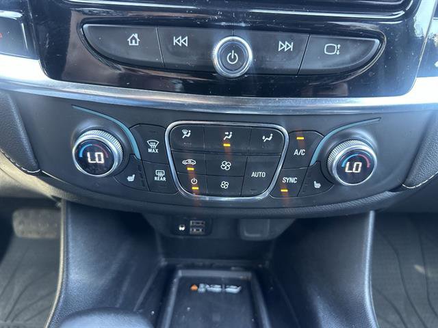 Used 2023 Chevrolet Traverse LT w/ LT Premium Package AWD/4WD image 42