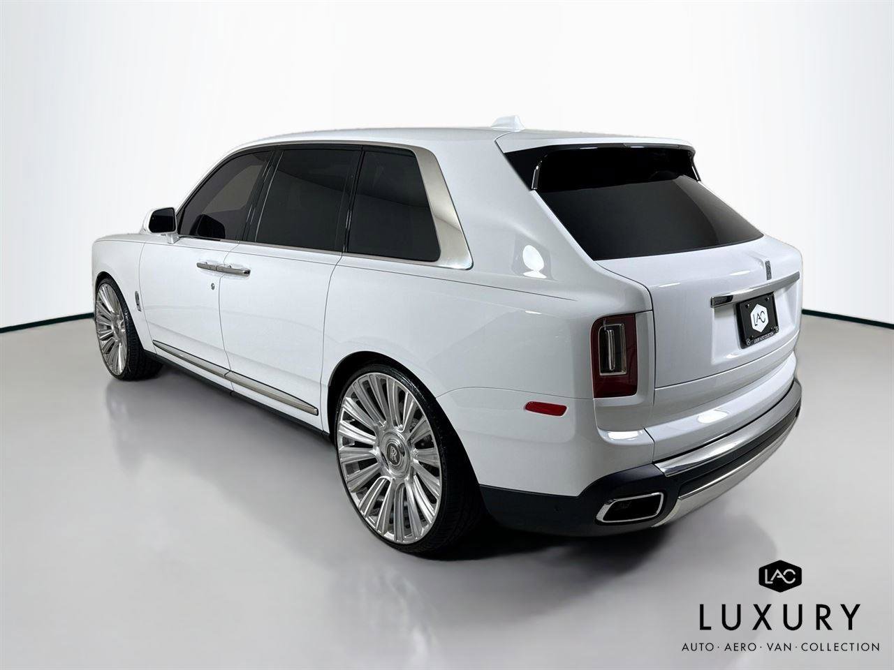 Used 2024 Rolls-Royce Cullinan image 9