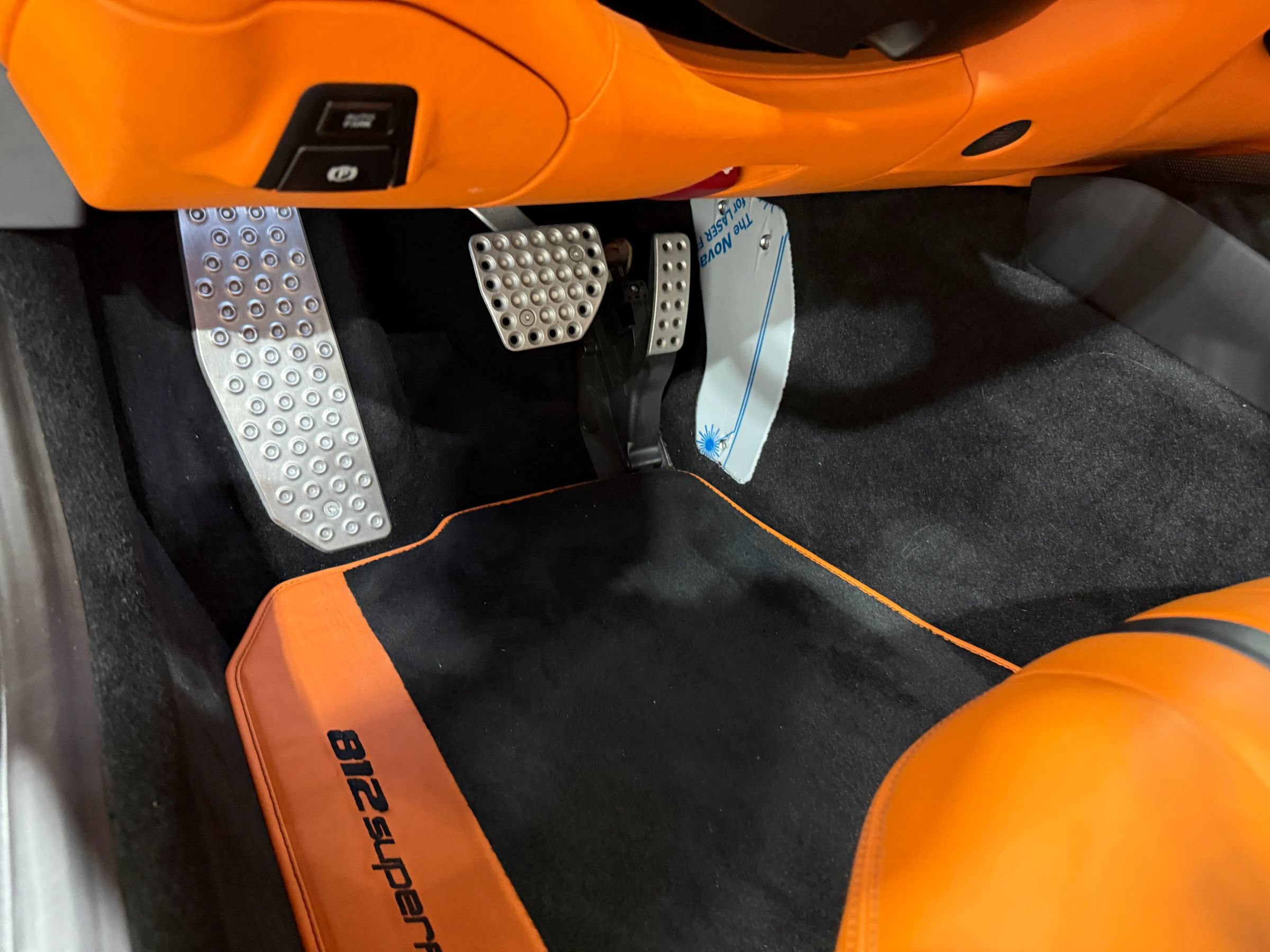 Used 2020 Ferrari 812 Superfast RWD image 46