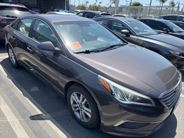 Used 2017 Hyundai Sonata SE FWD image 1
