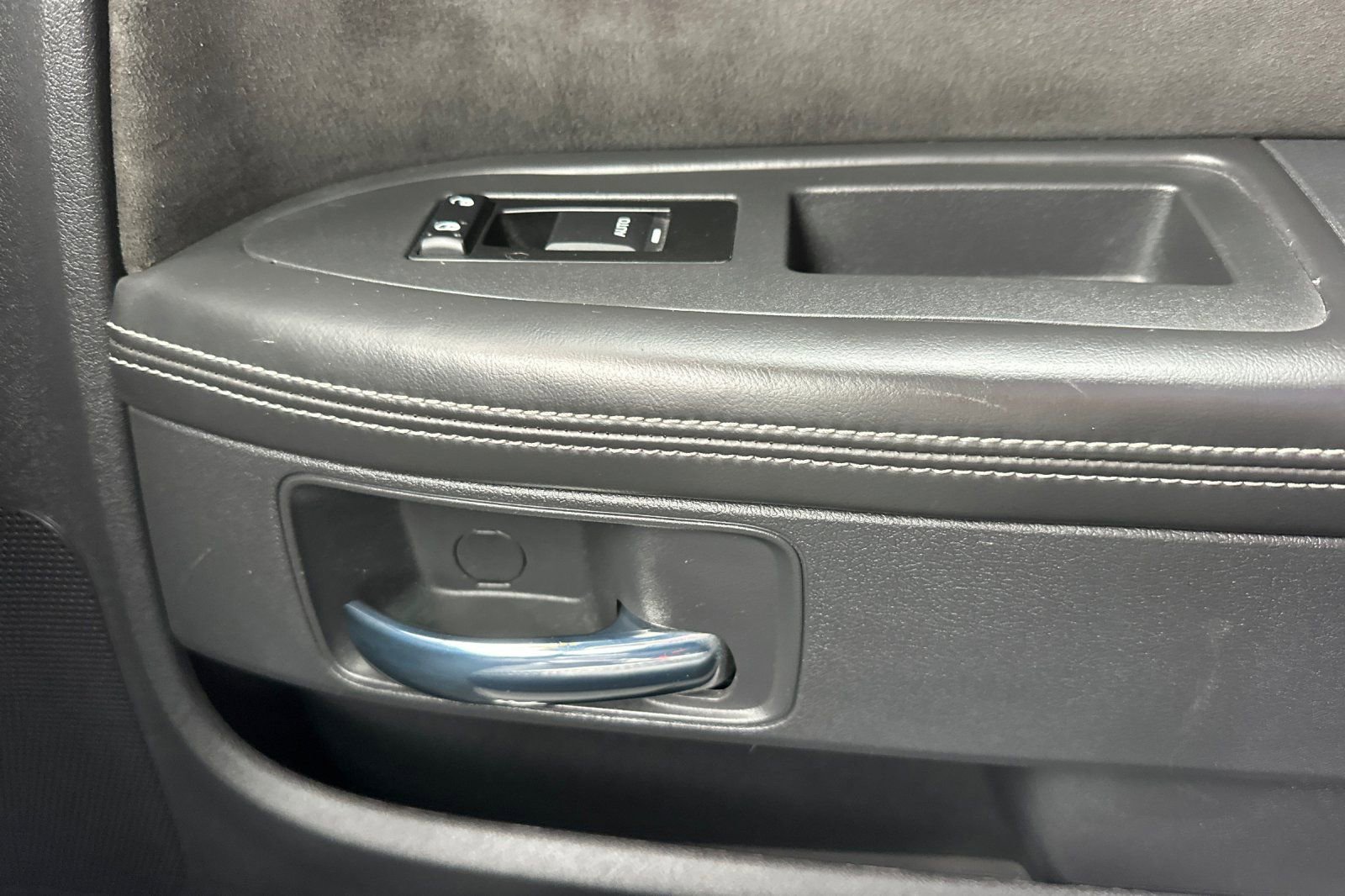 Used 2009 Dodge Challenger SRT8 w/ SRT Option Group II image 21