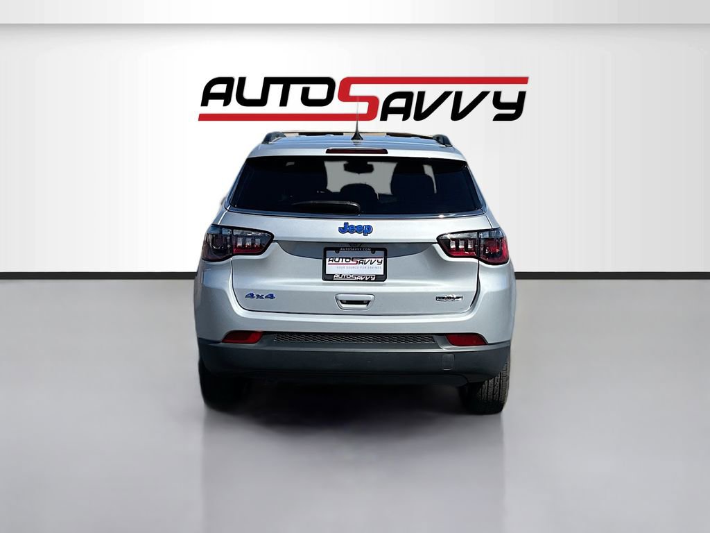 Used 2025 Jeep Compass Latitude image 6