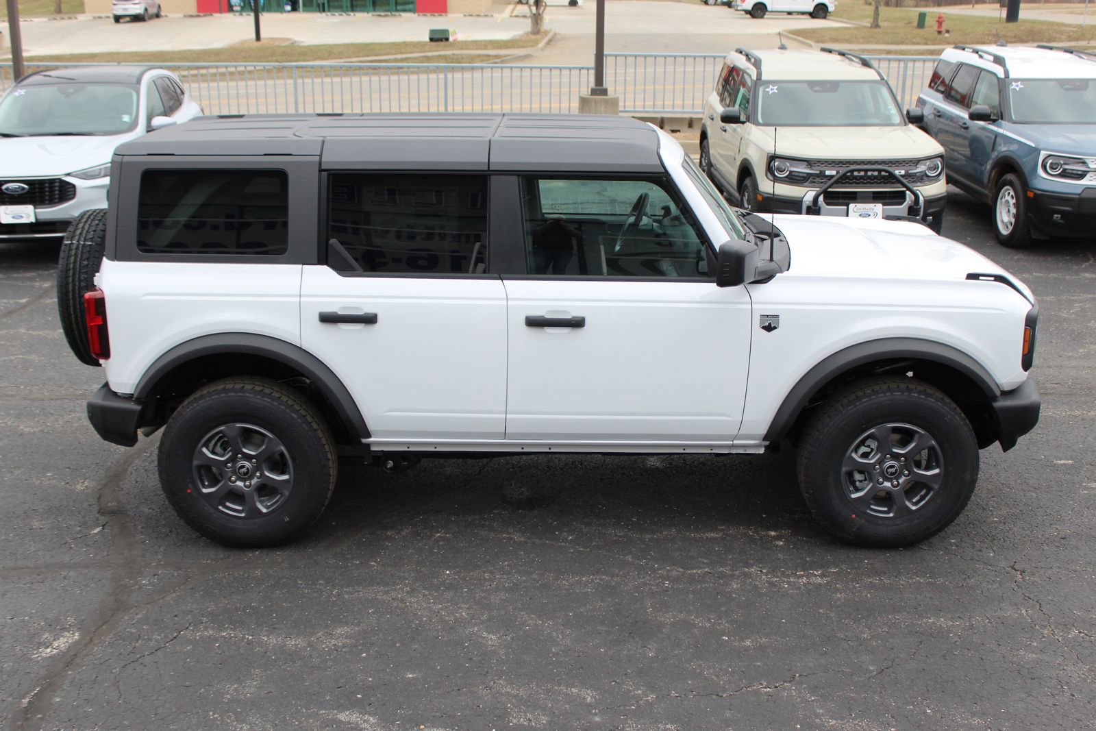New 2025 Ford Bronco Big Bend image 9