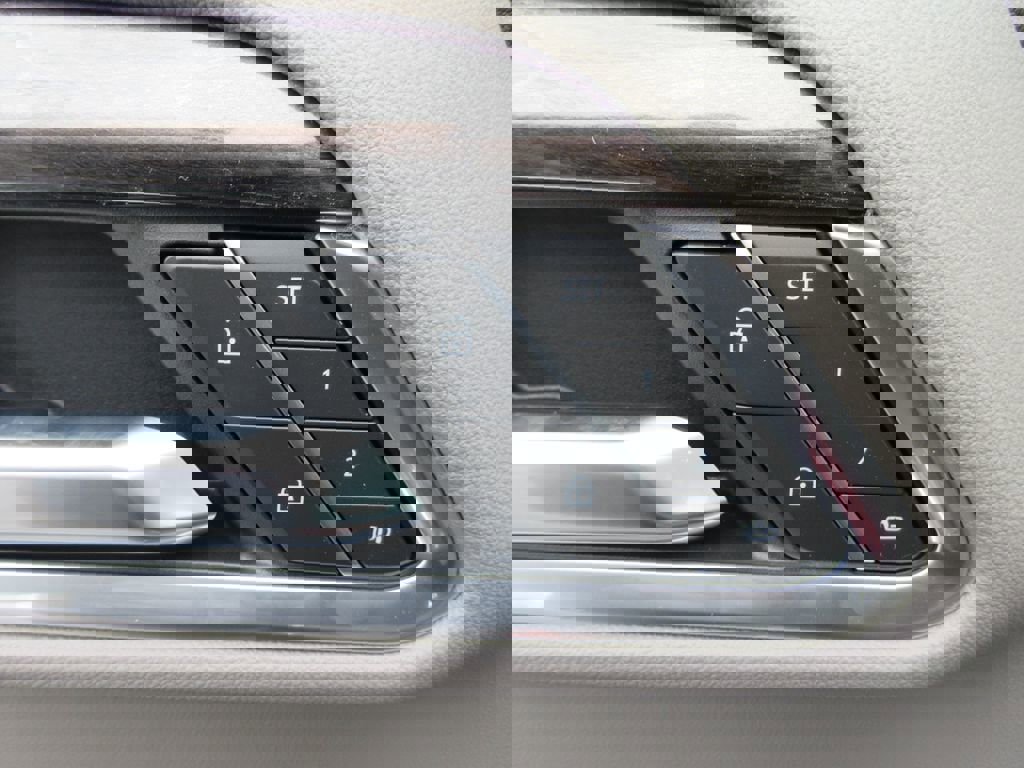 New 2026 Chevrolet Silverado 1500 LTZ w/ LTZ Premium Package image 25