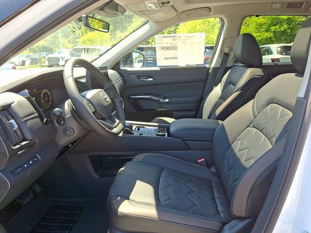 New 2026 Nissan Pathfinder Platinum w/ Cargo Package AWD/4WD image 12