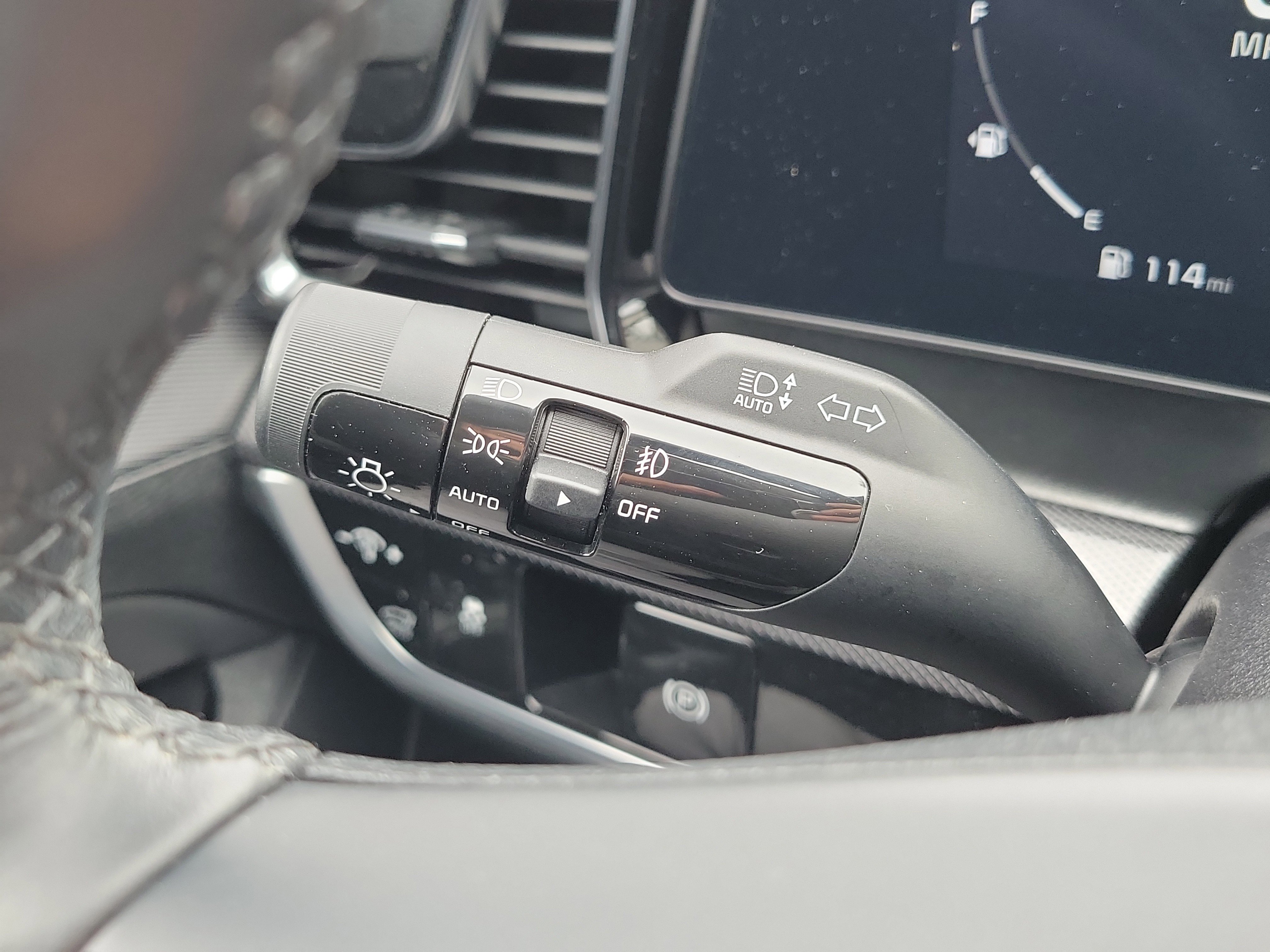 Certified 2025 Kia Sportage SX image 32