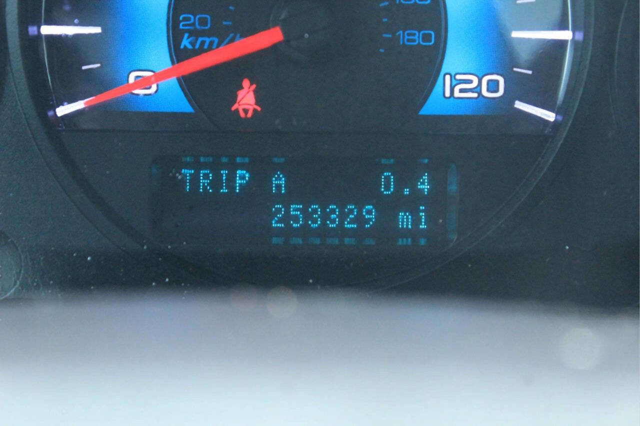 Used 2011 Ford Fusion SEL w/ 302A Rapid Spec Order Code image 8