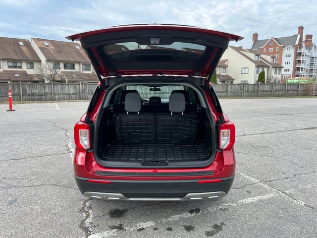 Used 2023 Ford Explorer XLT w/ Equipment Group 202A image 28