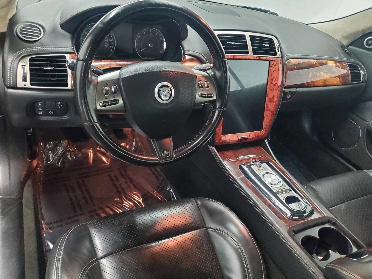 Used 2010 Jaguar XKR R image 8