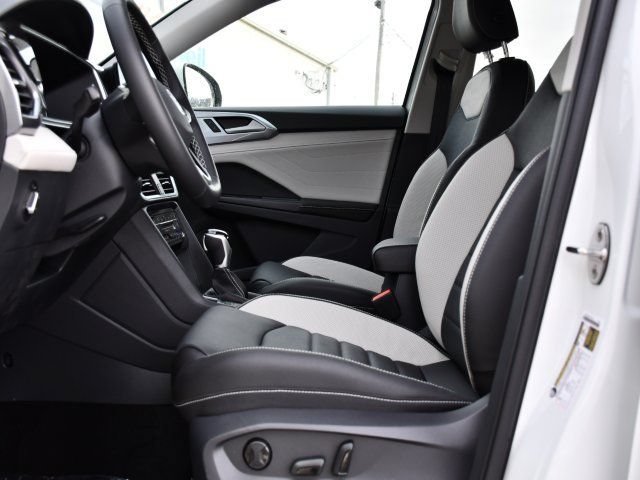 New 2026 Volkswagen Taos SEL AWD/4WD image 12