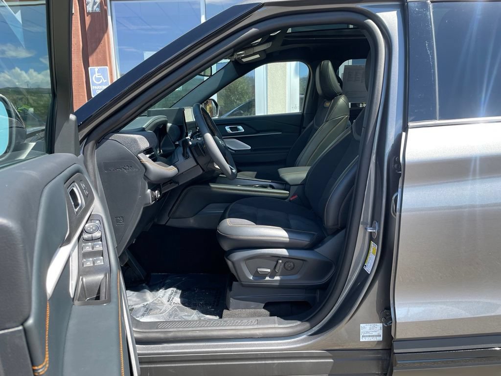 Used 2026 Ford Explorer Tremor w/ Tremor Ultimate Package AWD/4WD image 12