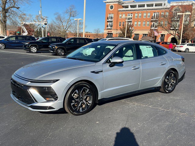 Used 2024 Hyundai Sonata SEL image 3
