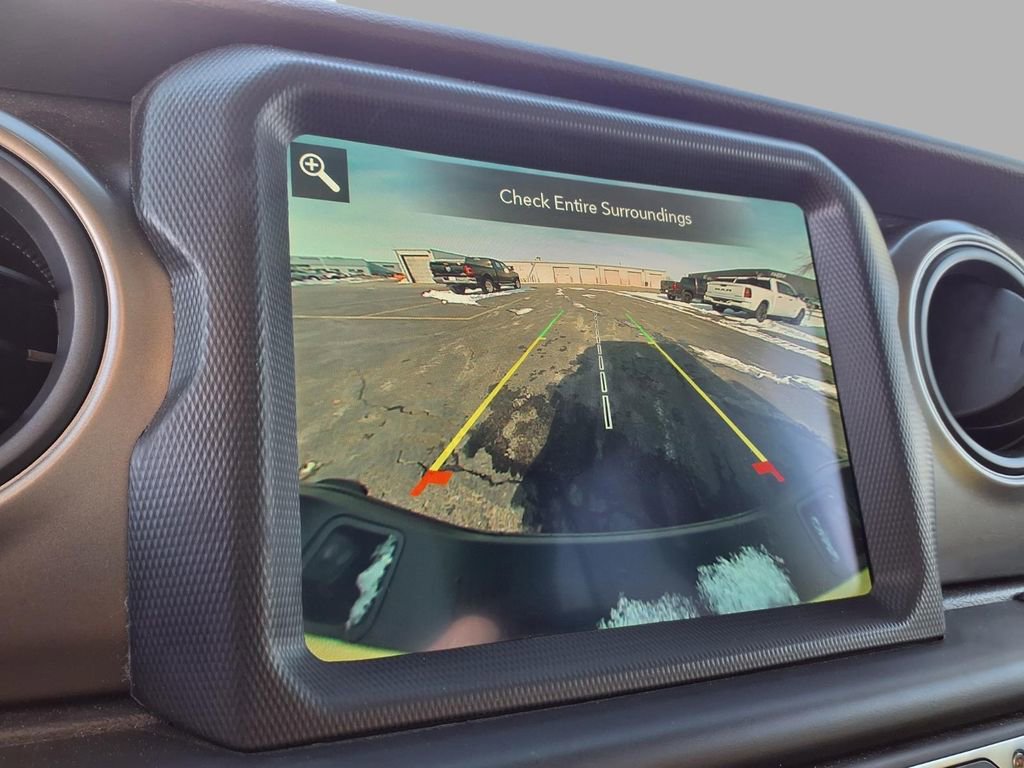 Certified 2023 Jeep Gladiator Sport image 6