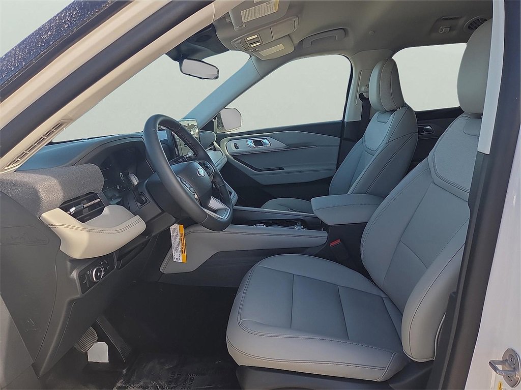 New 2026 Ford Explorer Active image 12