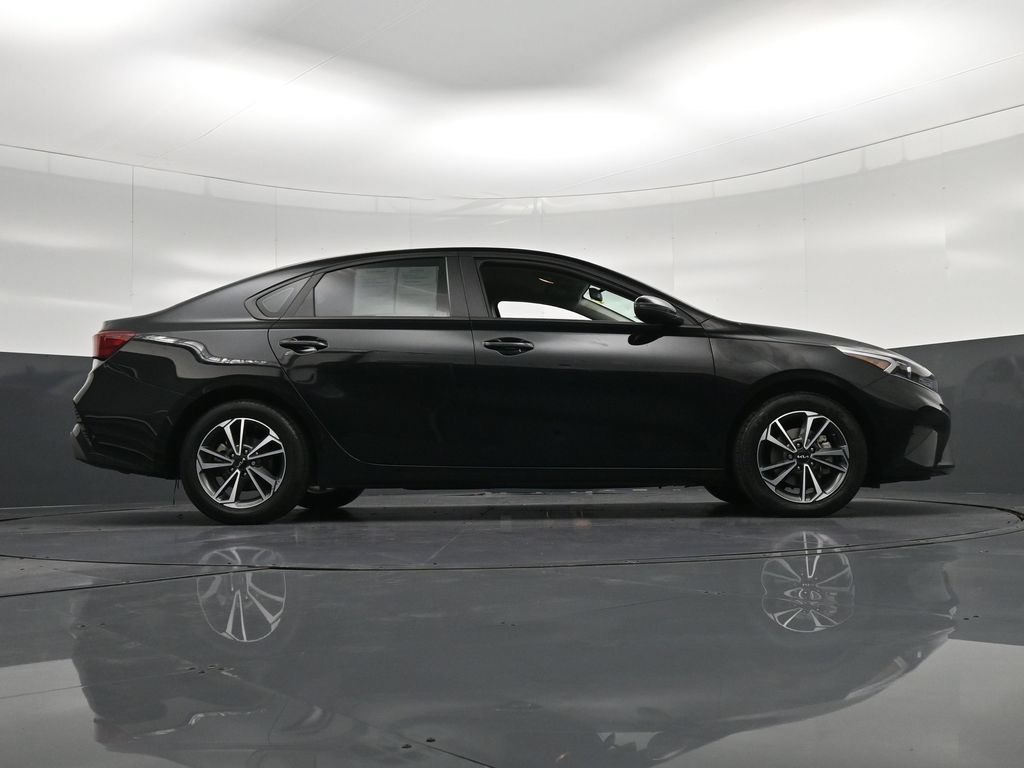 Used 2024 Kia Forte LXS w/ LXS Technology Package FWD image 28