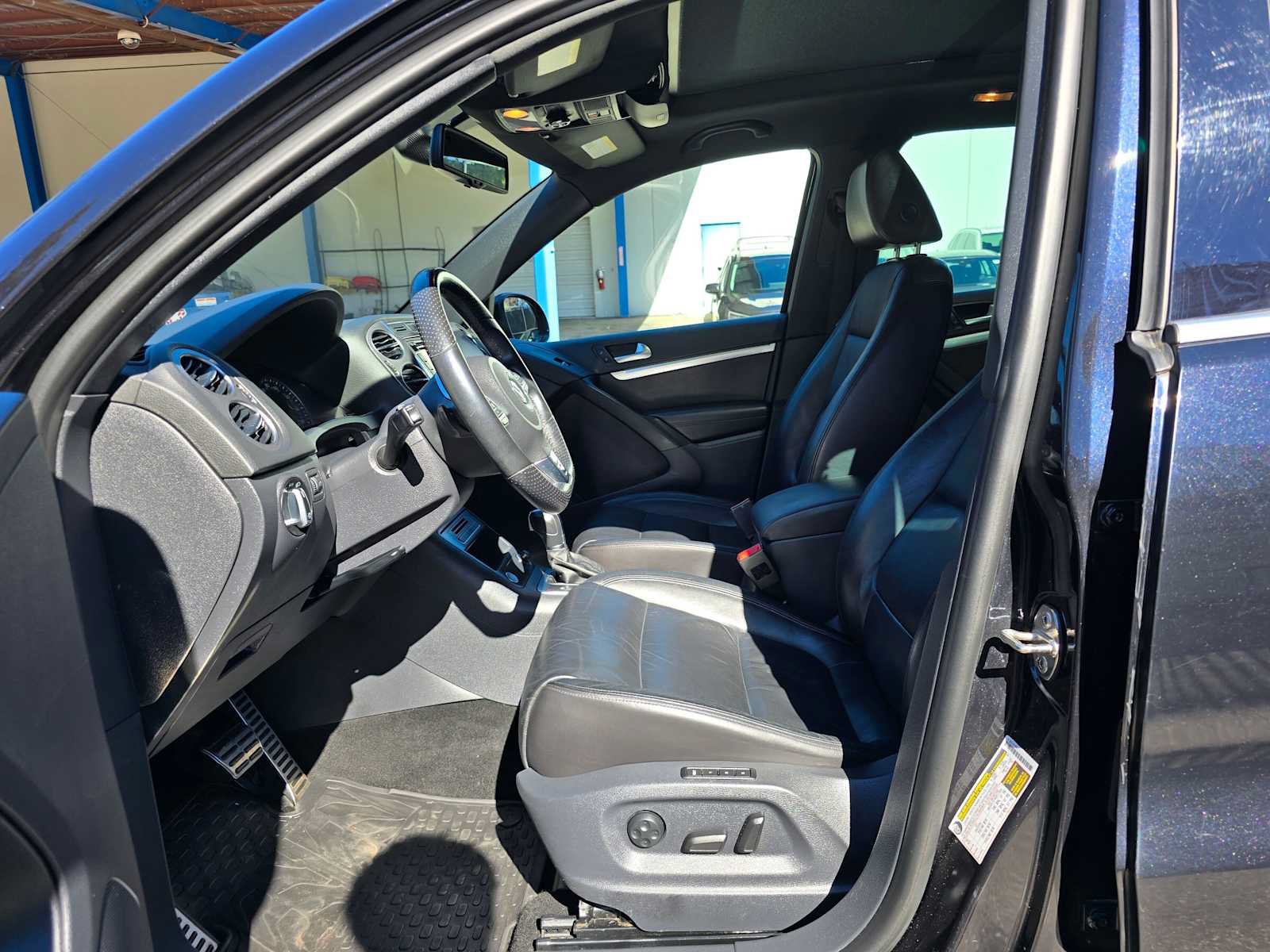 Used 2014 Volkswagen Tiguan R-Line AWD/4WD image 20