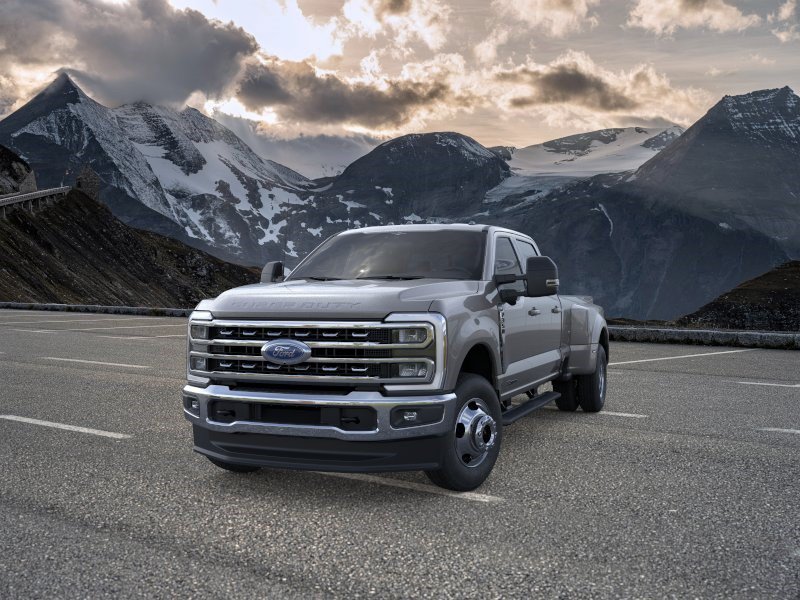 New 2026 Ford F350 XLT w/ XLT Premium Package AWD/4WD image 2