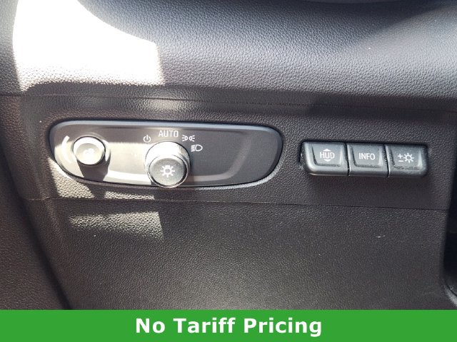Used 2021 Buick Envision Essence w/ Technology Package I FWD image 22