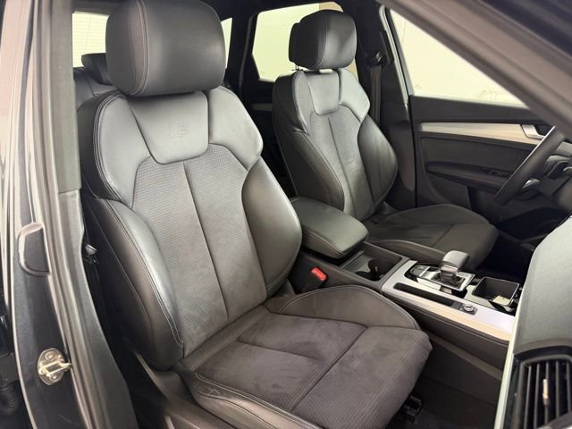 Used 2023 Audi Q5 e Premium Plus w/ Premium Plus Package image 24