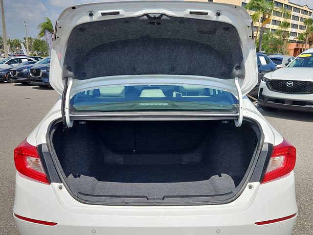 Used 2018 Honda Accord Touring image 6