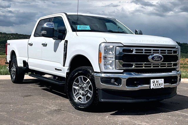 Used 2023 Ford F350 XLT w/ FX4 Off-Road Package AWD/4WD image 3