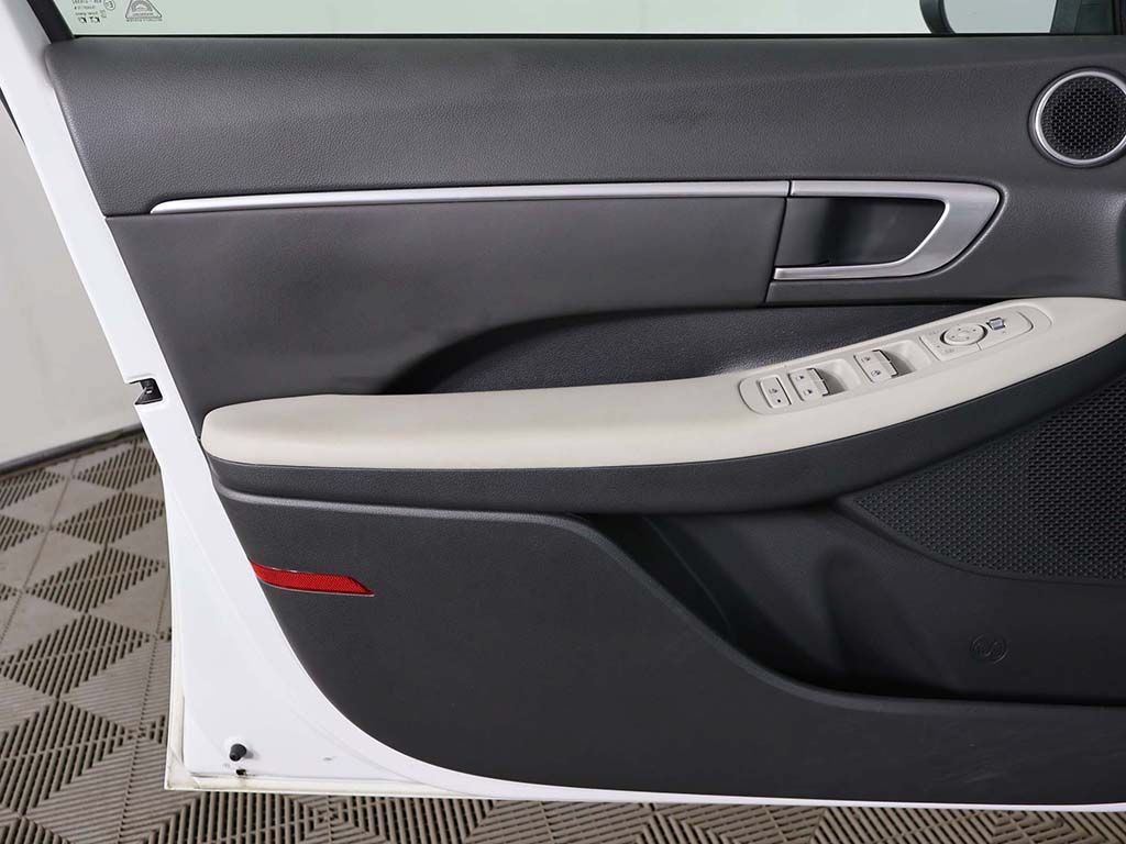 Used 2022 Hyundai Sonata SEL FWD image 19