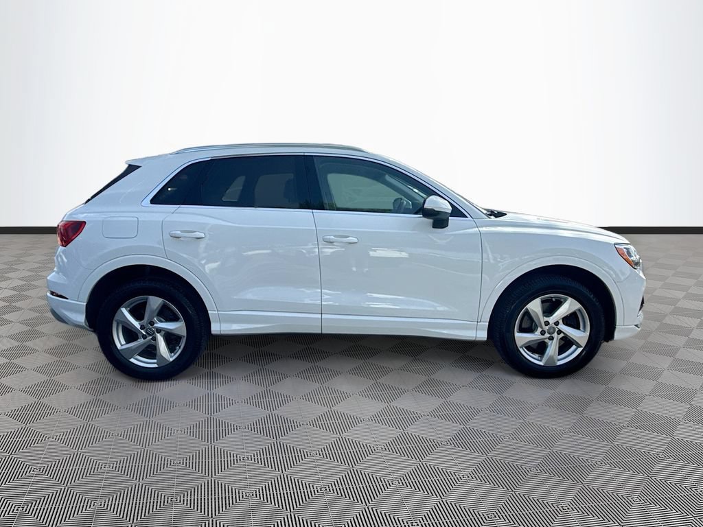 Used 2020 Audi Q3 2.0T Premium w/ Convenience Package AWD/4WD image 8