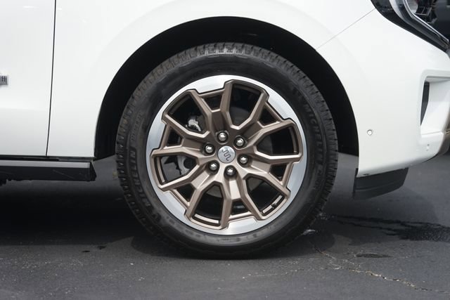 Used 2025 Ford Expedition King Ranch AWD/4WD image 4