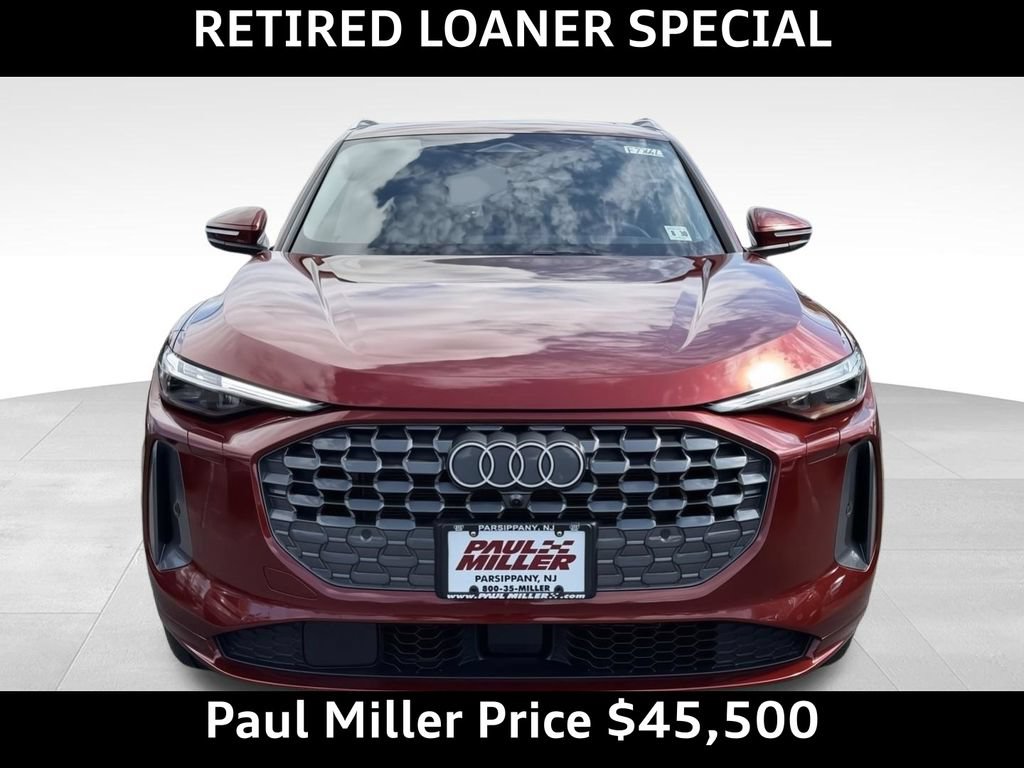 Used 2025 Audi Q5 Premium Plus w/ Premium Plus AWD/4WD image 2