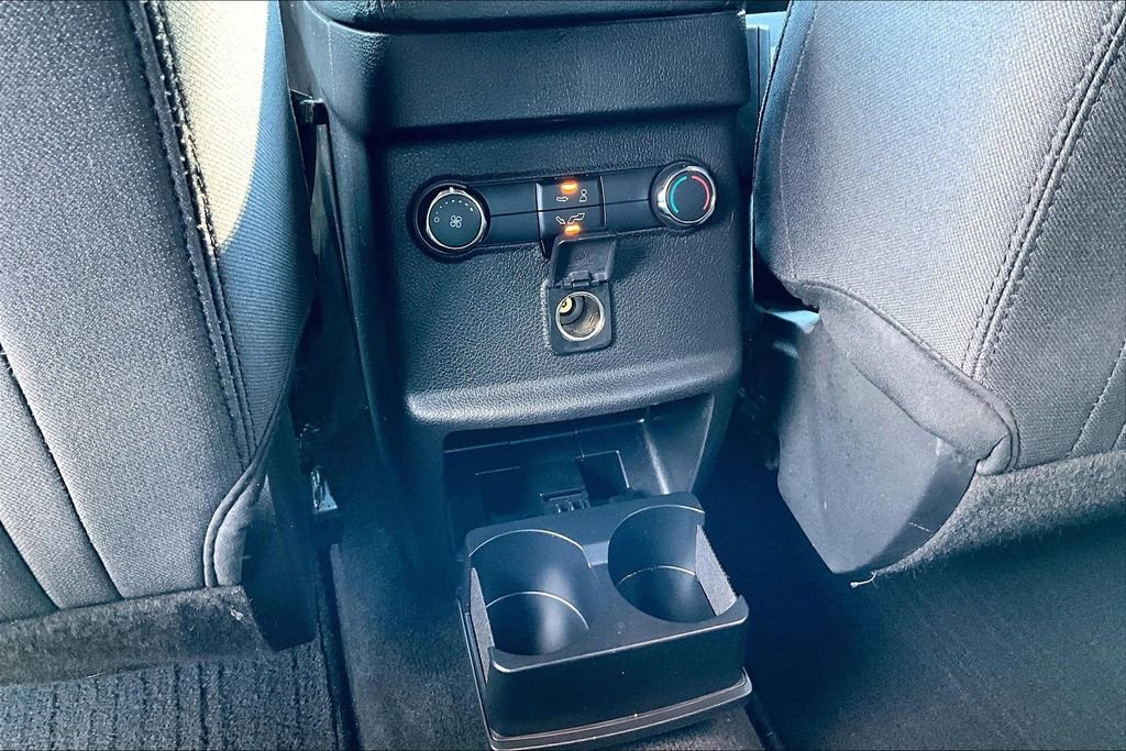 Used 2017 Ford Explorer XLT w/ Equipment Group 201A image 25